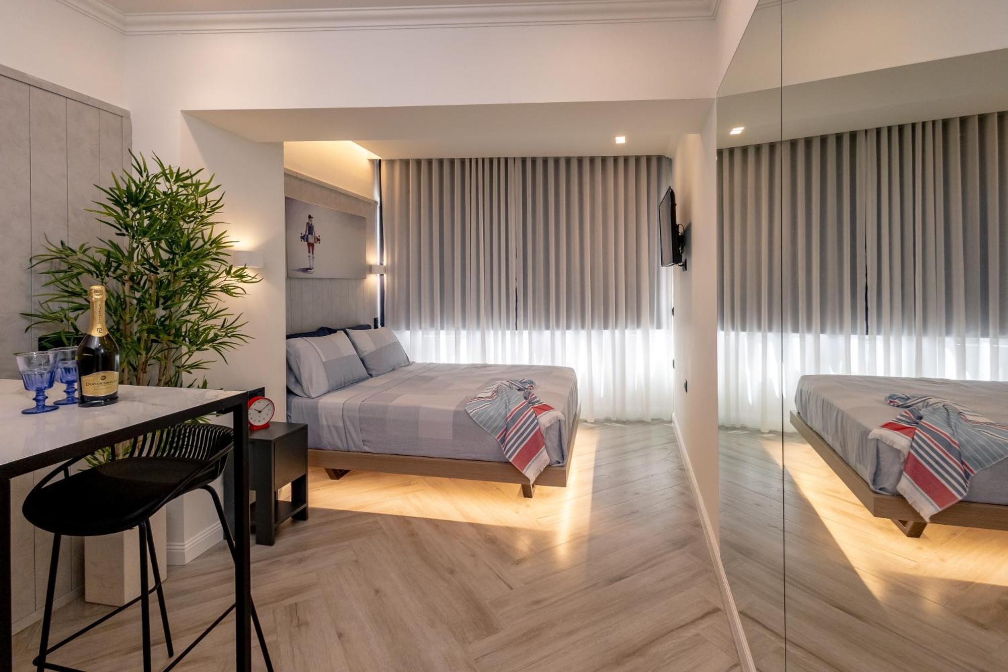 Triple A @ Trendy Psiri - Art & Nightlife Aparthotel Atena Exterior foto